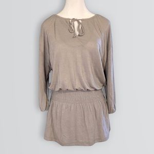 Gray Old Navy 3/4 length sleeved shirt - Size M